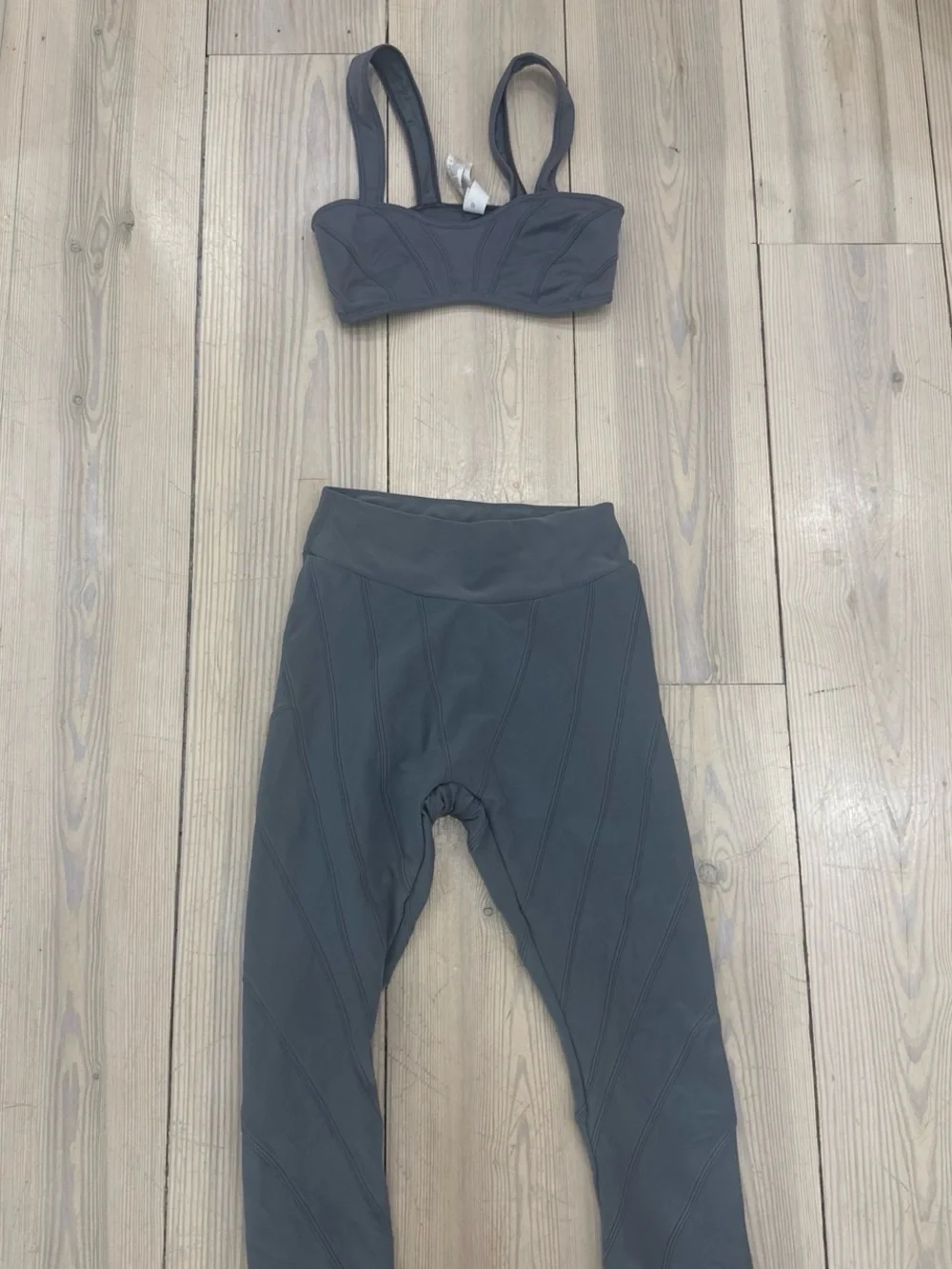 Alo Alosoft Sunray Gray Sculpting Bralette & Legging Set